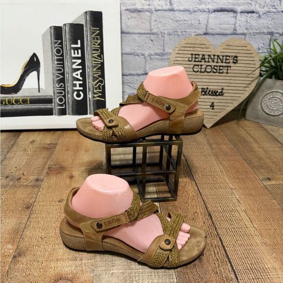 Taos Footwear Trulie Sandals camel size 9-9.5 - Picture 1 of 10
